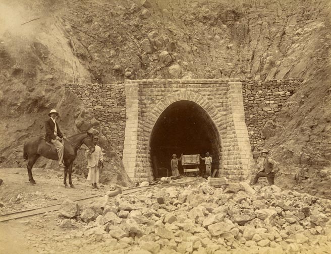 1892-haputale-rail-tunnel